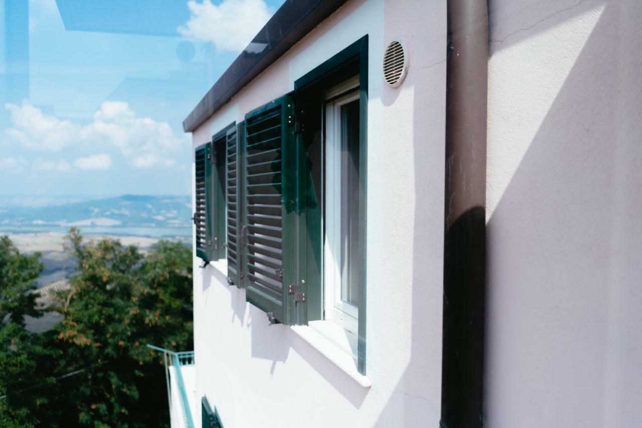Villa Le Ginestre Miglionico Exterior foto