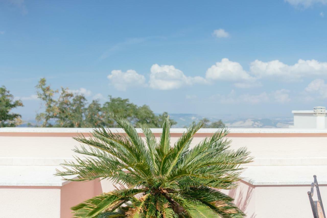 Villa Le Ginestre Miglionico Exterior foto